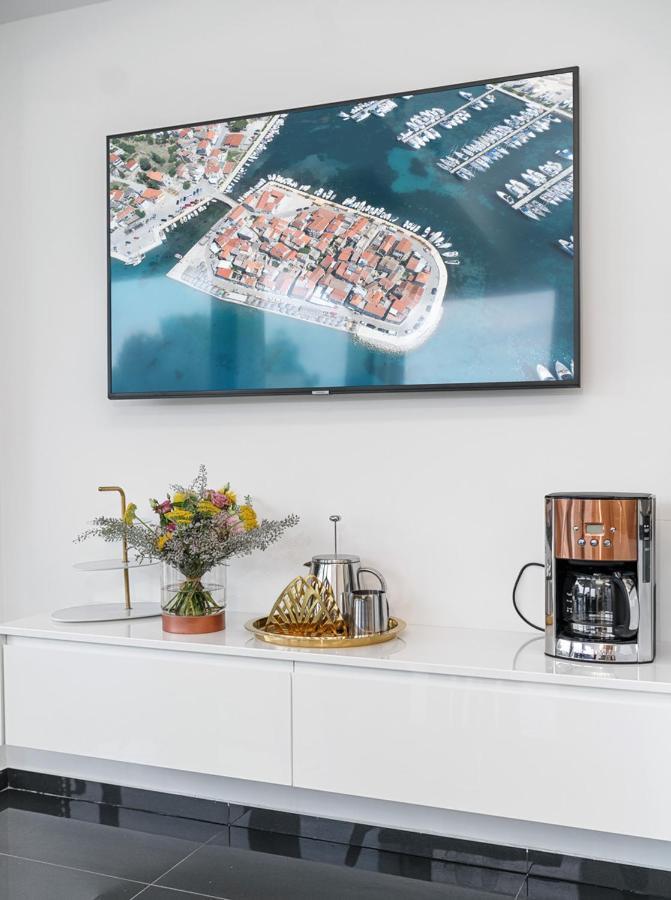 Alexandra Apartments Tribalj Eksteriør billede